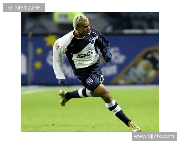 足球巨星化身油漆工挑战自我展现多才多艺的精彩瞬间